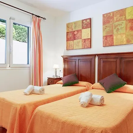 Torre Soli Nou Sleeps 9 Pool Air Con Wifi Villa